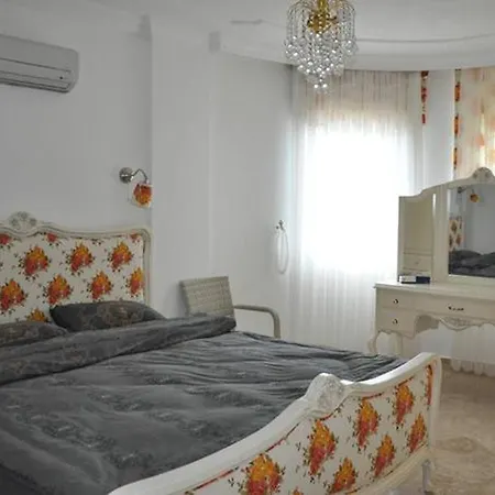 Villa Shark With Amazing Lake View And Pool Akkaya